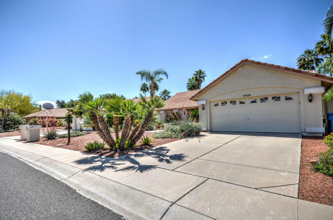 Property Photo:  5625 E Angela Drive  AZ 85254 