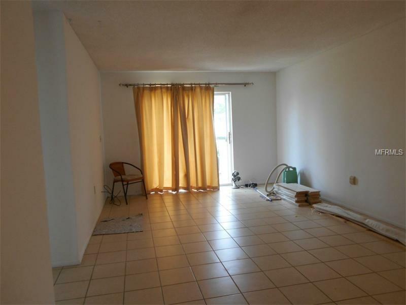 Property Photo: 627 Park Circle 627 FL 34207