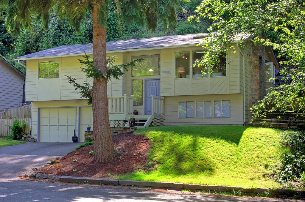 Property Photo:  21124 Shell Valley Rd  WA 98026 