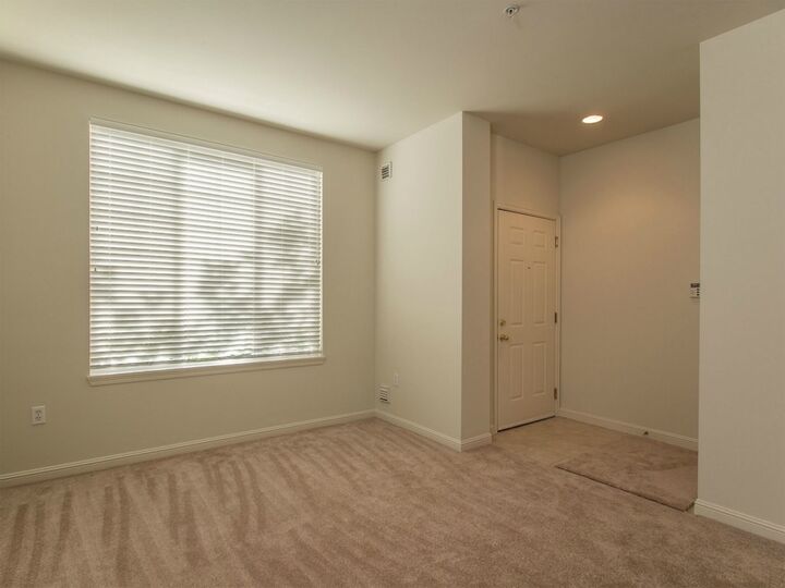 Property Photo:  9221 124th Ave NE K505  WA 98033 