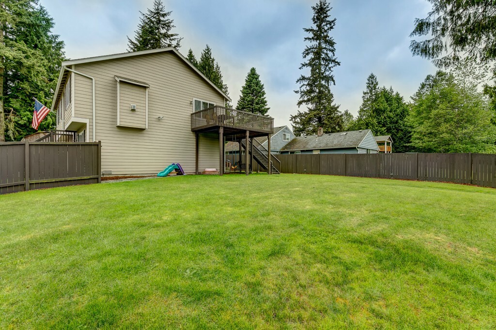 Property Photo:  19218 10th Ave W  WA 98036 