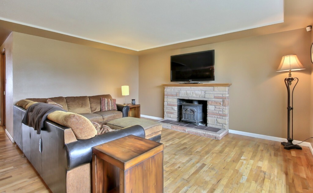 Property Photo: 4919 N 13th St WA 98406