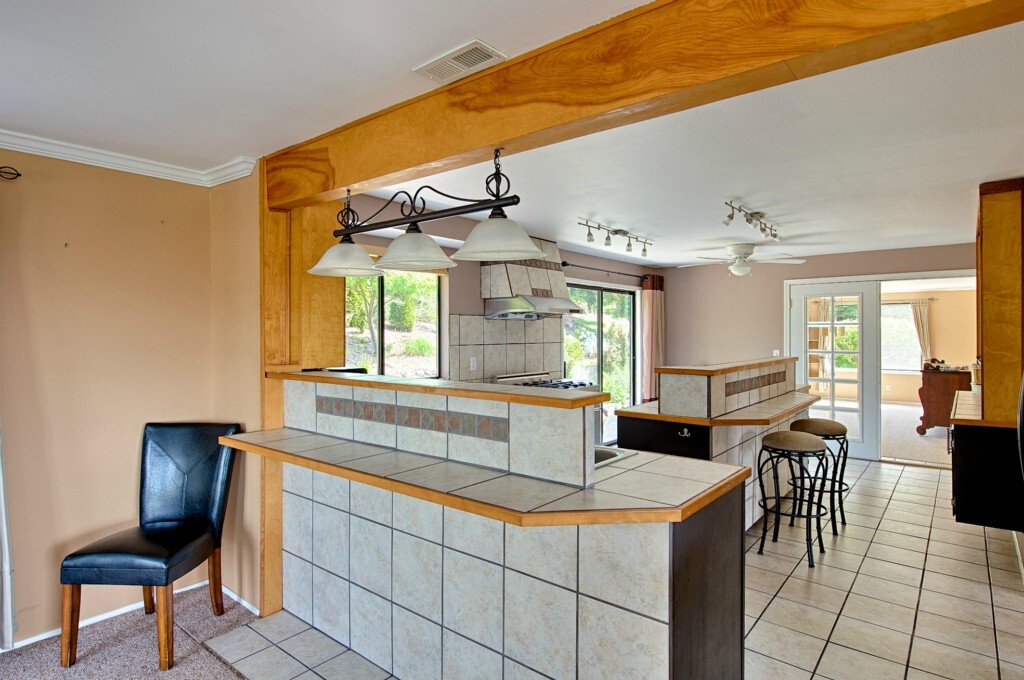 Property Photo: 4914 Kingsway WA 98221