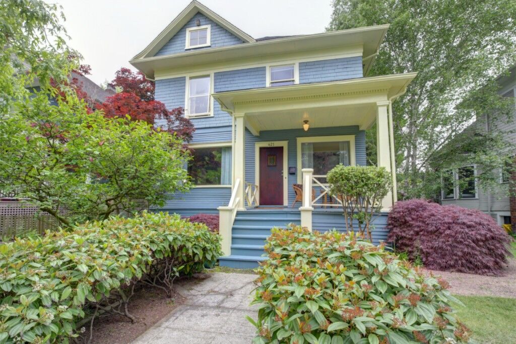 Property Photo: 421 16th Ave E WA 98112