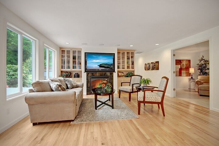 Property Photo:  5132  240th Avenue NE  WA 98053 