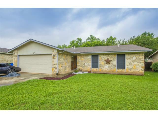 Property Photo: 506 Suzzane Road TX 78660