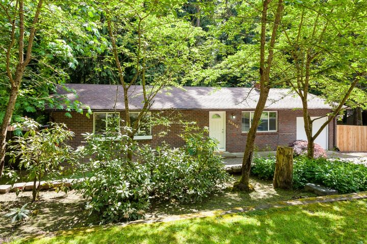 Property Photo: 20915 NE 8th Place WA 98074