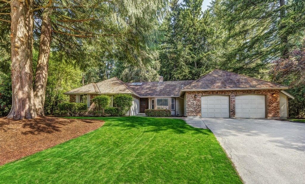 Property Photo:  24220 NE 5th Place  WA 98074 