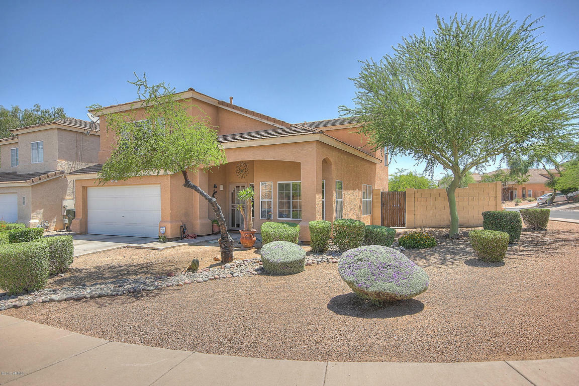 Property Photo:  8021 S 34th Place  AZ 85042 