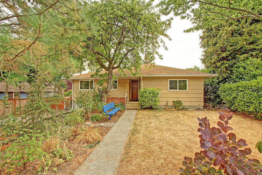 Property Photo:  18009 12th Ave NE  WA 98155 