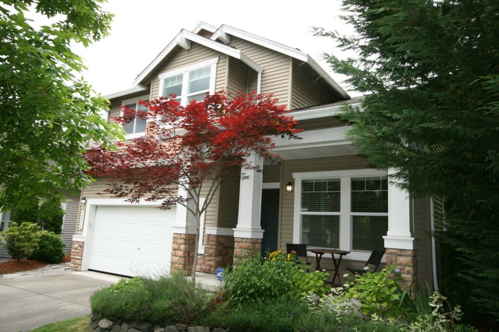 Property Photo: 28070 Maple Ridge Wy SE WA 98038
