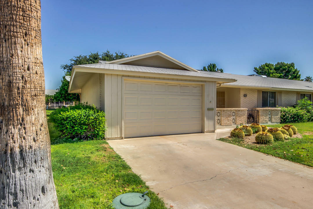 Property Photo: 10748 W Mission Lane AZ 85351