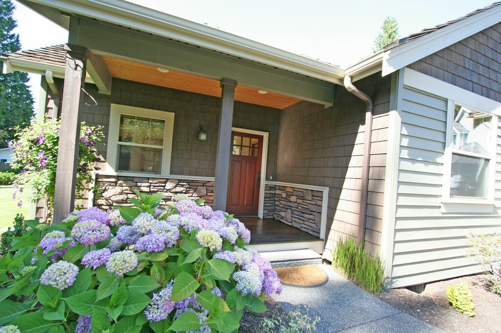 Property Photo:  2915 Alvarado Dr  WA 98229 