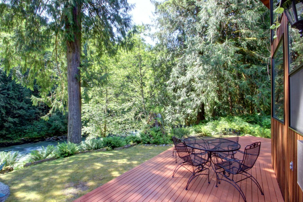 Property Photo:  64202 E Cascade Dr  WA 98267 