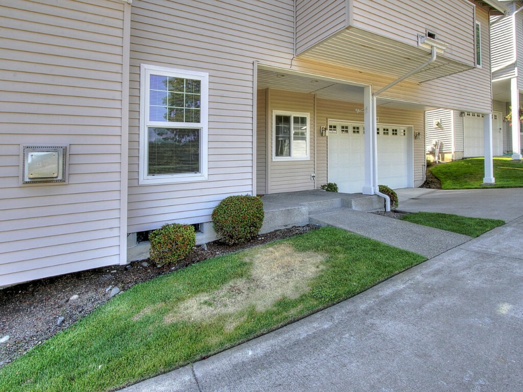 Property Photo:  5311 57th Av Ct W  WA 98467 