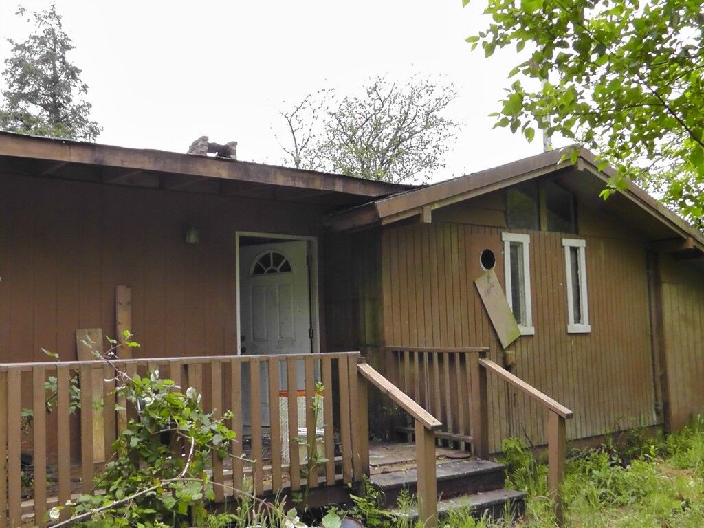 Property Photo:  2468 S SR 105  WA 98547 