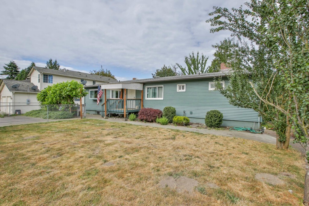 Property Photo: 5921 21st Ave SW WA 98106