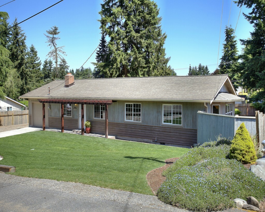 Property Photo:  3627 68th Ave W  WA 98466 