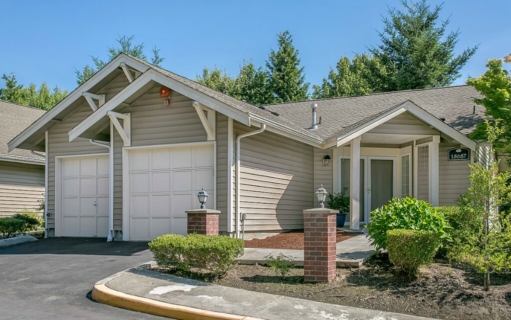 Property Photo:  18687 NE 56th Ct  WA 98052 