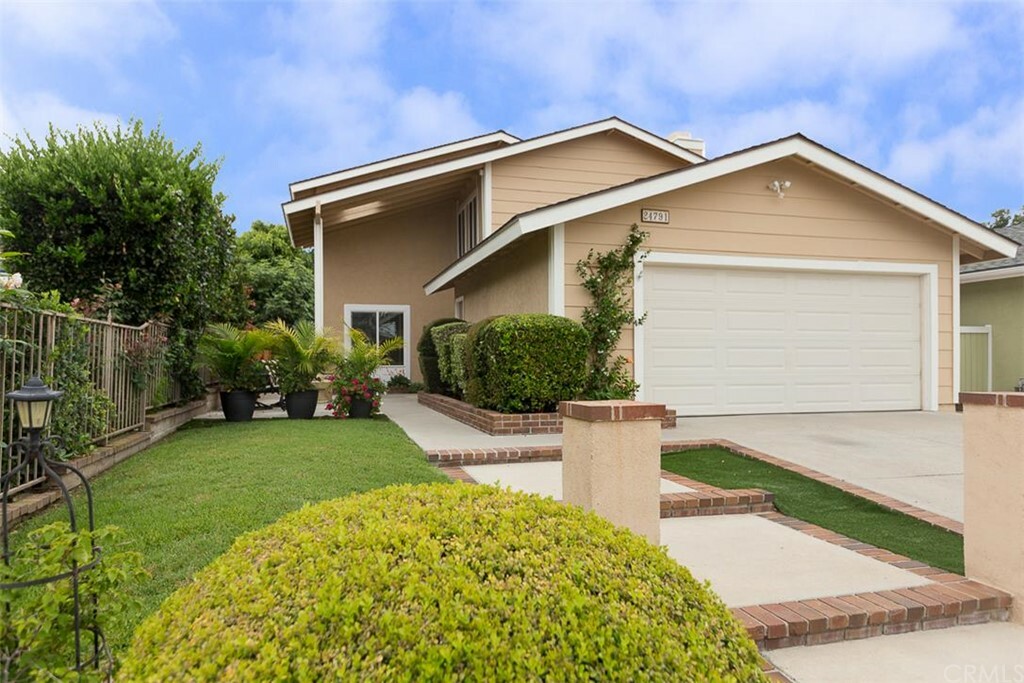 Property Photo: 24791 Tabuenca CA 92692