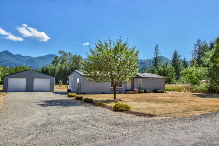 Property Photo:  44956 Compton Lane  WA 98273 