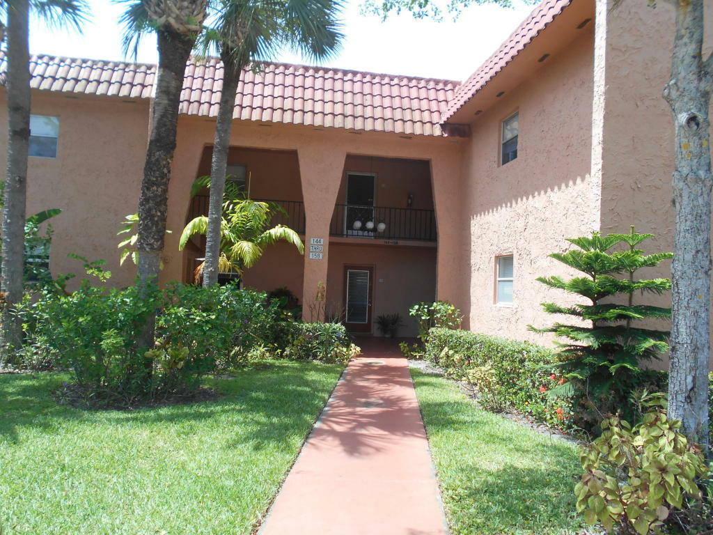 Property Photo:  148 Lake Evelyn Drive 148  FL 33411 