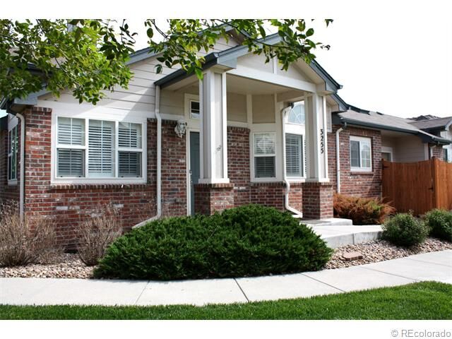 Property Photo:  3255 South Ventura Way  CO 80013 