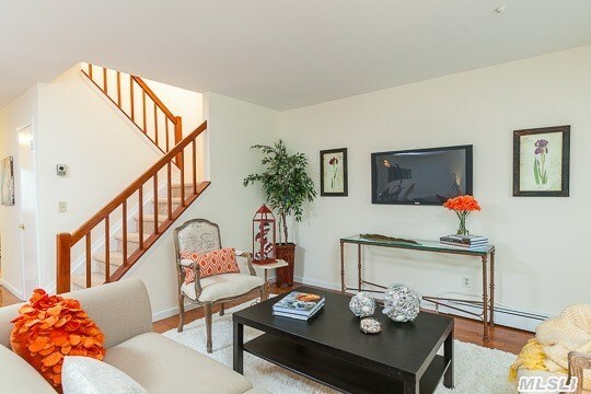 Property Photo:  107 Strathmore Court Dr  NY 11727 