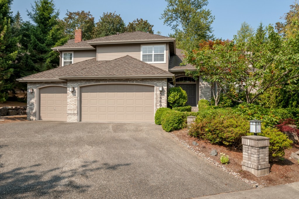 Property Photo: 5860 NW Lac Leman Dr WA 98027