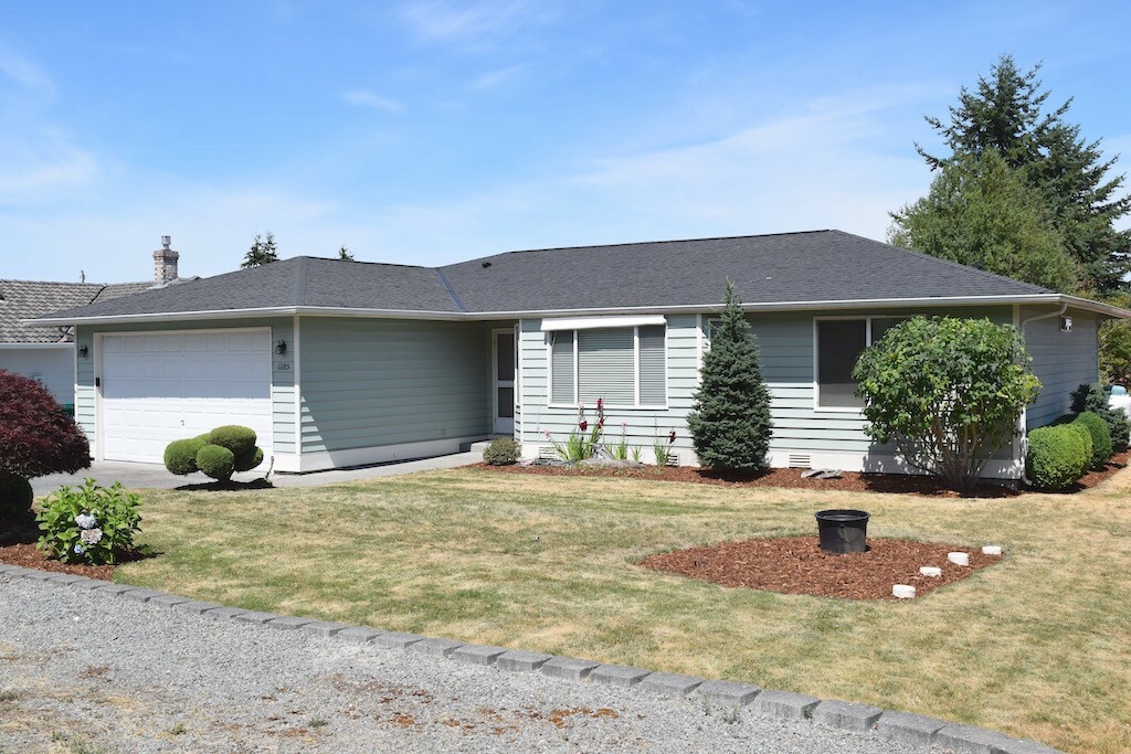 Property Photo: 1285 Uplands Dr WA 98282