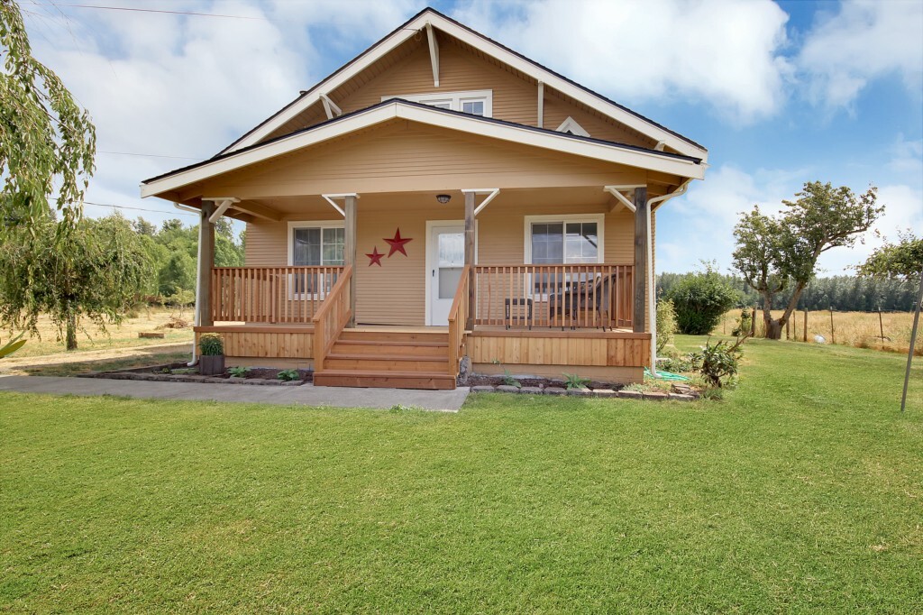Property Photo: 27104 96th St E WA 98321