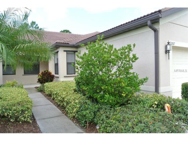 Property Photo: 11007 Batello Drive FL 34292
