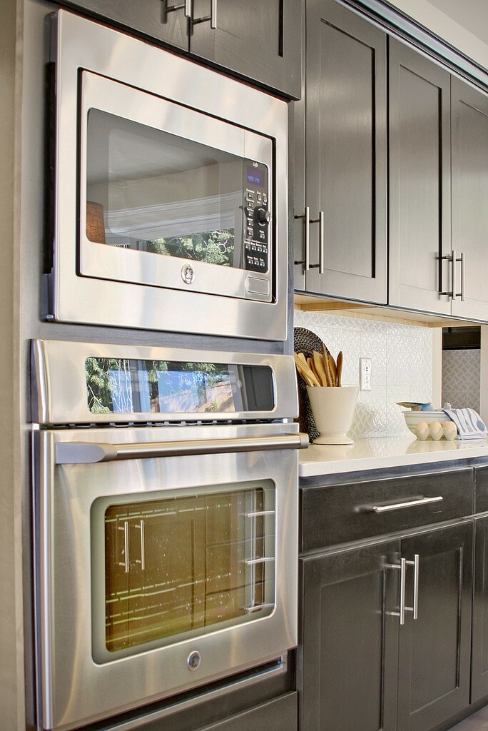 Property Photo: 23806 3rd 6 Dr SE WA 98021