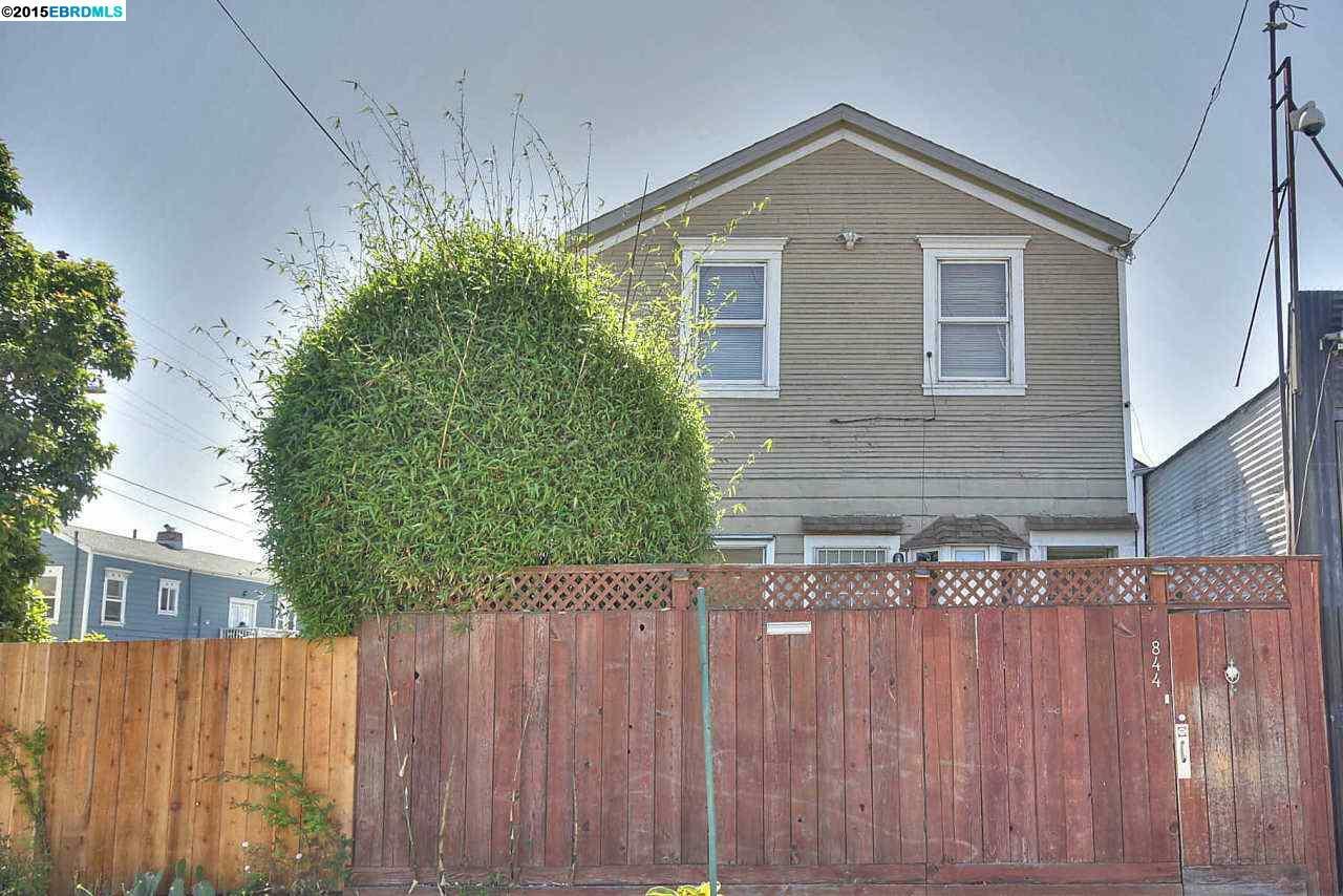 Property Photo:  844 Pine Street  CA 94607 