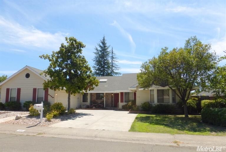 Property Photo: 4140 Roble Way CA 95677