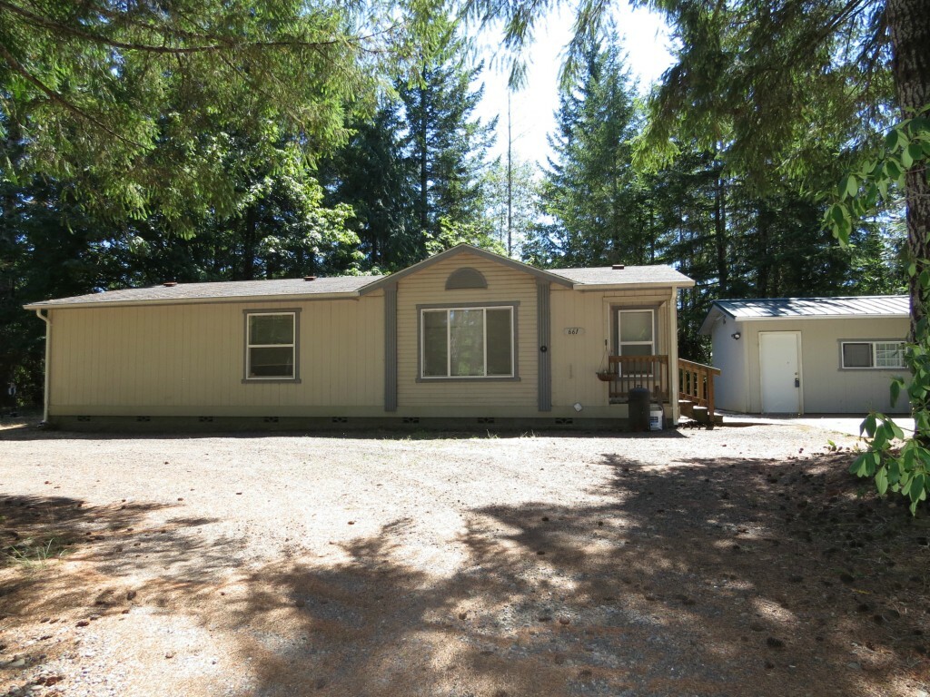 Property Photo:  661 N Schoolhouse Hill Rd  WA 98548 