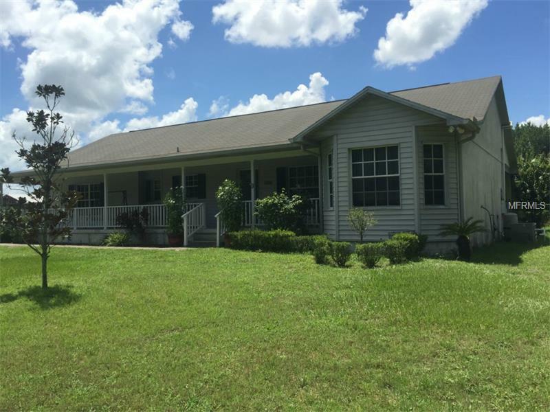 Property Photo:  906 Cowart Road  FL 33567 