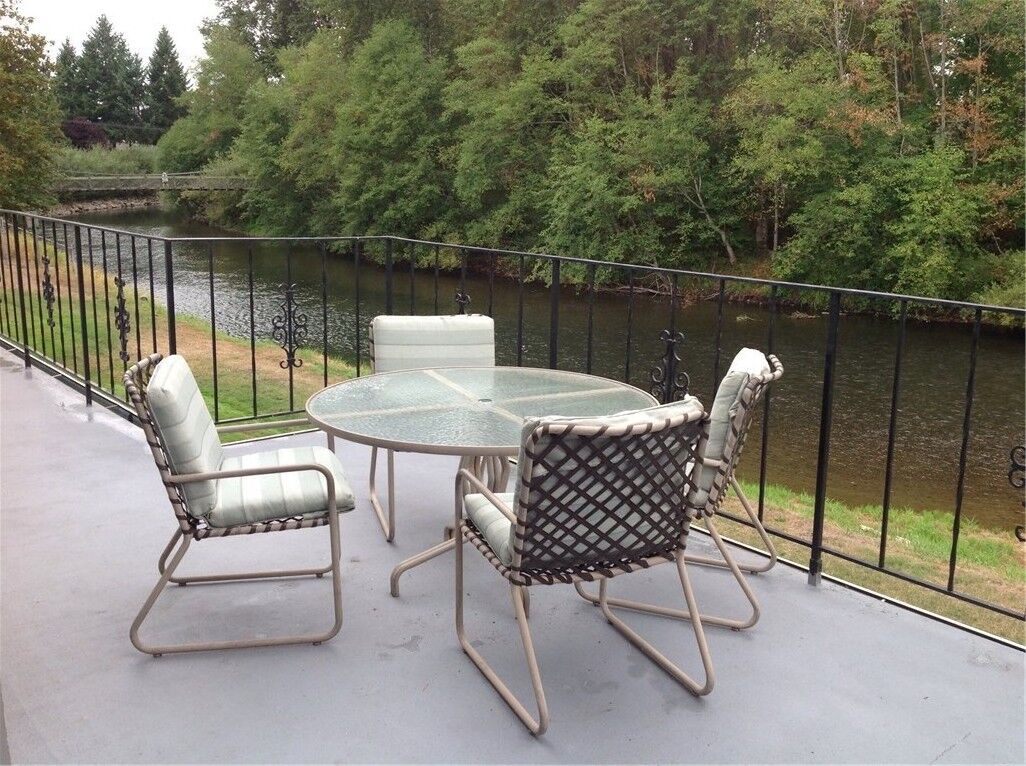 Property Photo: 1541 22nd St NE WA 98002