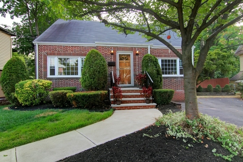 Property Photo:  34 Williamson Ave  NJ 07205 