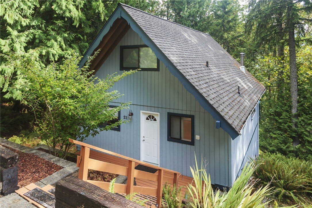 Property Photo:  21 Cascade Lane  WA 98229 