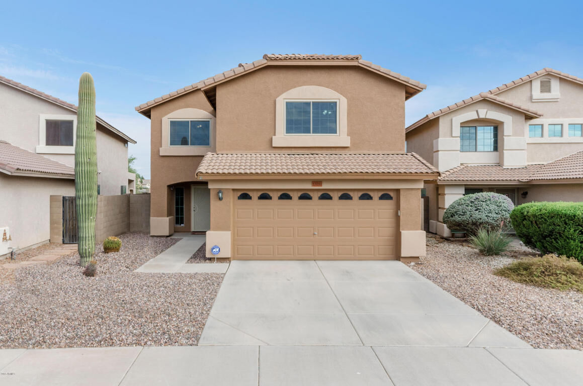 Property Photo:  23211 N 23rd Place  AZ 85024 