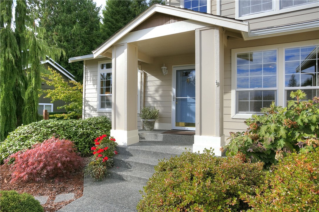 Property Photo: 25416 Cumberland Way WA 98010