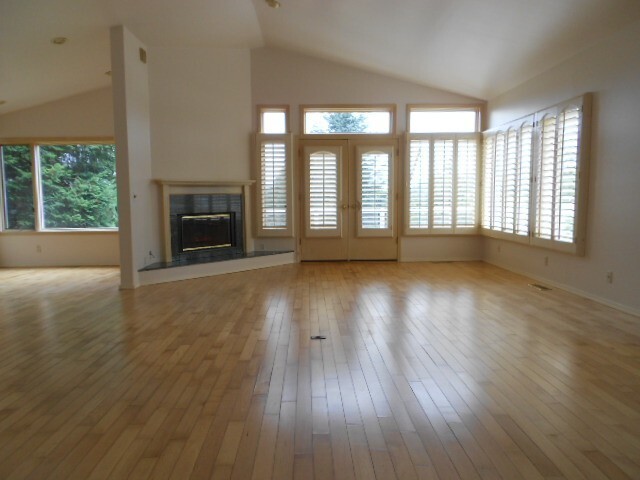 Property Photo:  833 Cowichan Place  WA 98257 