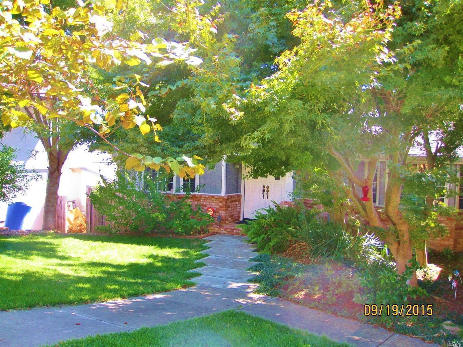 Property Photo: 457 Lakehurst Court CA 94533