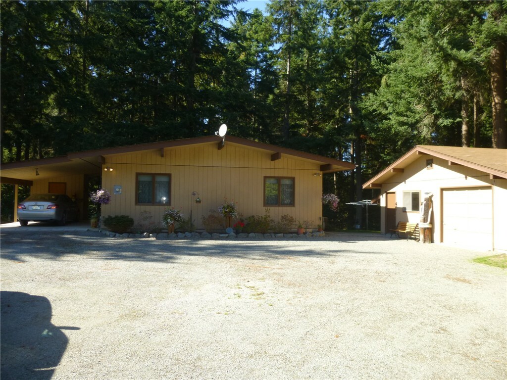 Property Photo:  1960 Hummingbird Lane  WA 98282 