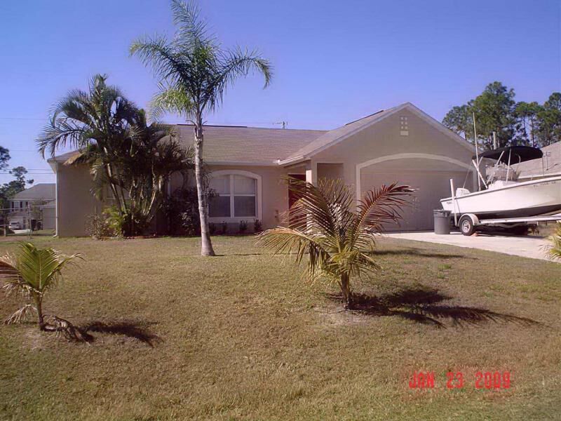 Property Photo:  4018 SW Cheribon Street  FL 34953 