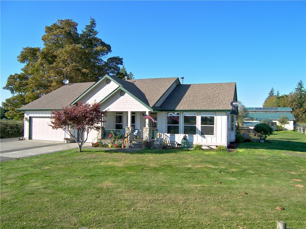 Property Photo:  960 W Smith Rd  WA 98226 