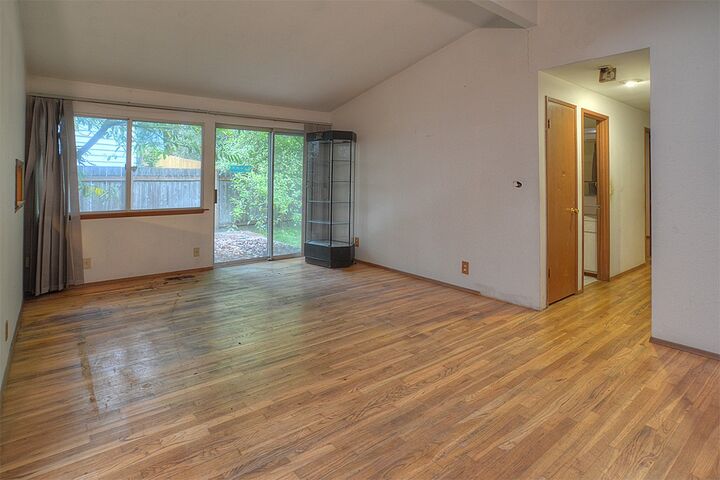 Property Photo: 17816 3rd Ave NE WA 98155
