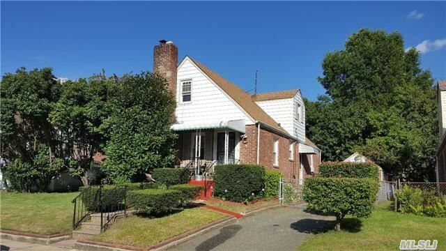 Property Photo:  24 Lincoln Road  NY 11552 