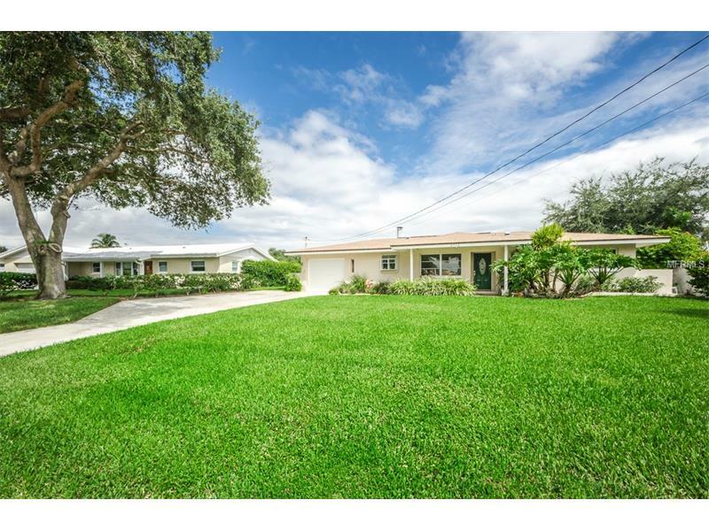 Property Photo:  4713 Dover Street NE  FL 33703 